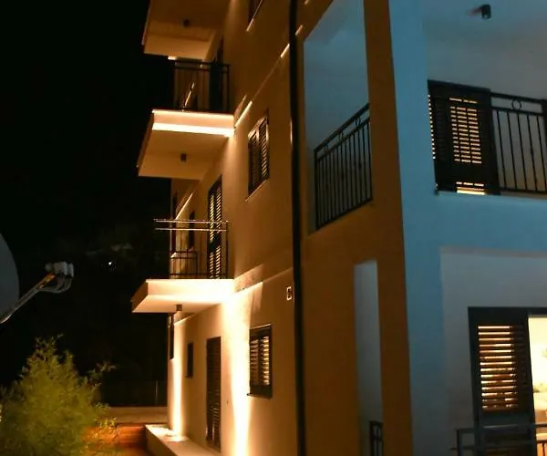 Baltimore.house *
